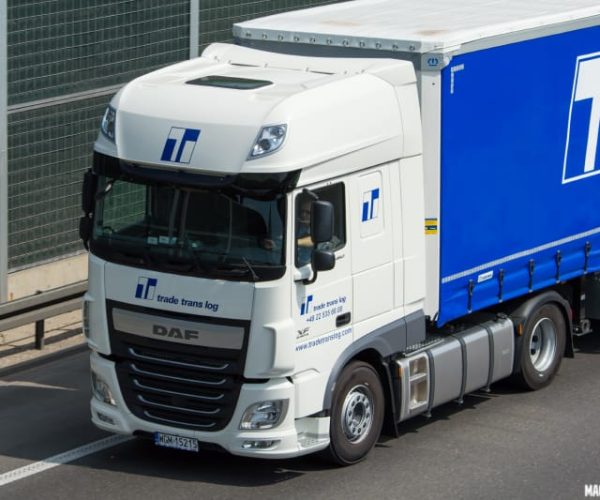 4bb03a77-815d-4c28-b9c1-e48a9c7b92f7 (1)